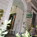 Vittoria 4* تروبيا