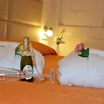 Vittoria فندق مبيت وإفطار 4*