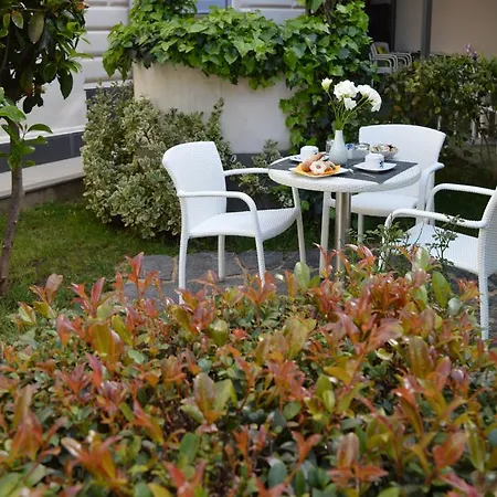 Vittoria Bed and breakfast 4*