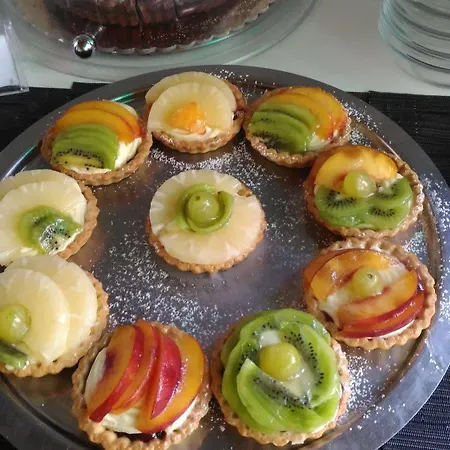 Vittoria לינה וארוחת בוקר טרופאה